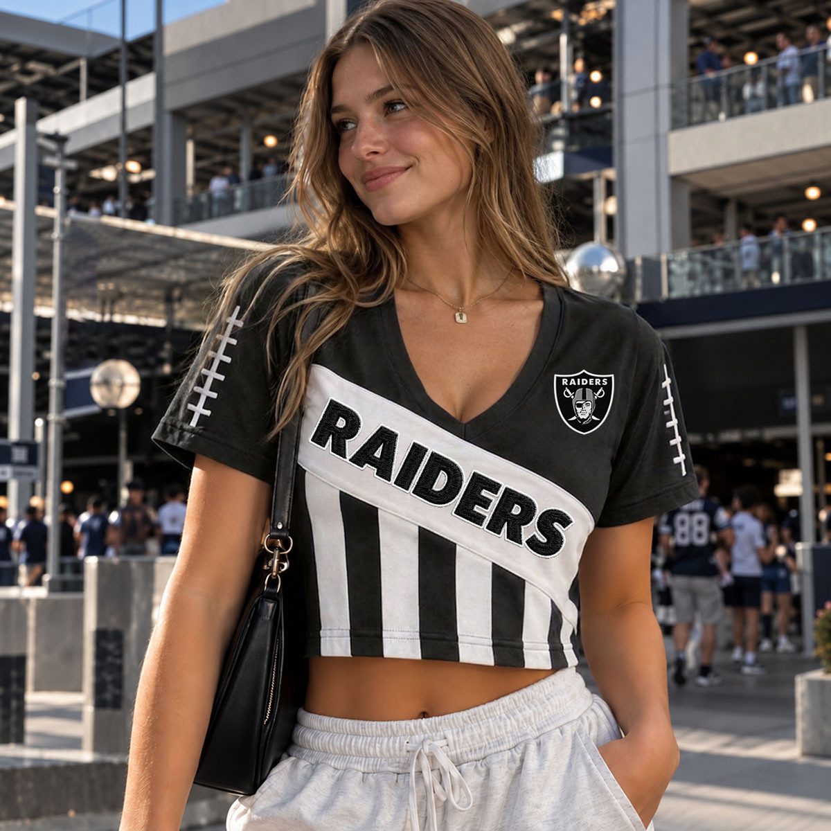 Premium NFL x LVR T Shirt V-neck